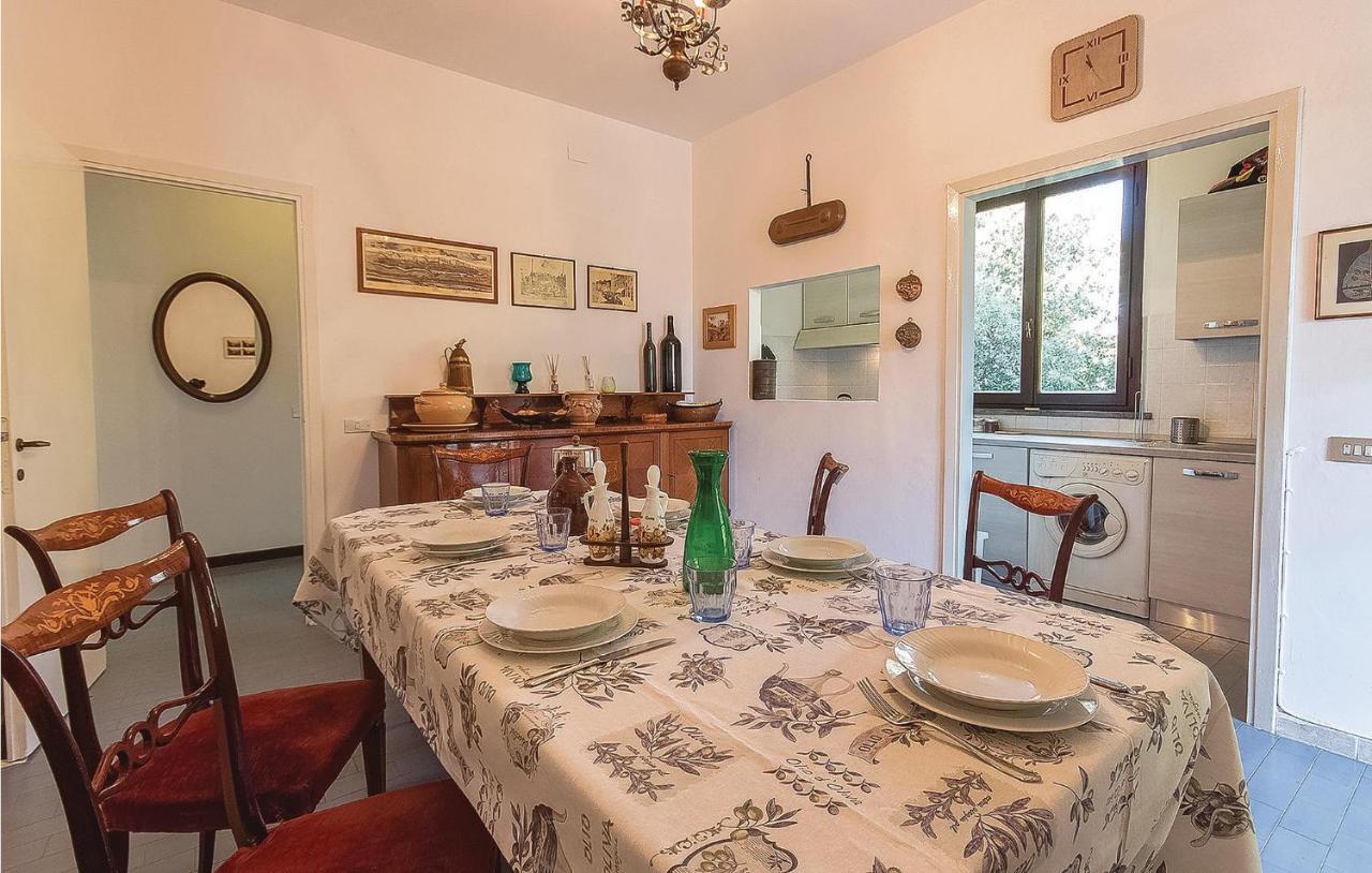 Amazing In Pi With Kitchen Apartment *
